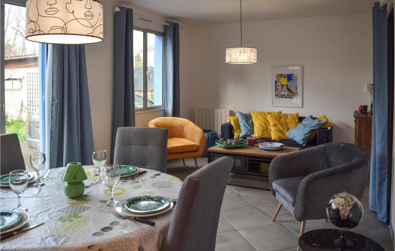 Awesome Home In Paimpol With Kitchen Esterno foto